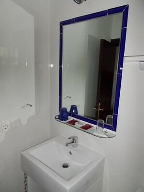 Gratis toiletartikler, hårtørrer, håndklæder