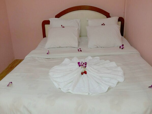Double Room | Desk, free WiFi