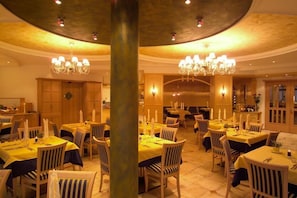 Dining - Aparthotel Kronplatz Luxury House (Valdaora)