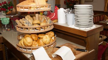 Daily buffet breakfast (EUR 18 per person)