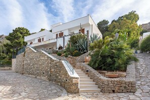 View from property - Albergo Auralba (San Vito Lo Capo)