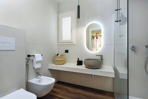Junior Suite, Non Smoking, Partial Ocean View | Premium bedding, down duvets, minibar, in-room safe