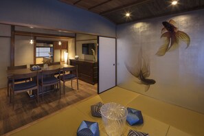 Hikoso-machi Gin no Ma | Living area