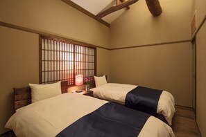 Hikoso-machi Gin no Ma