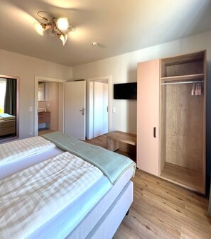 Ropa de cama hipoalergénica, wifi gratis y ropa de cama 