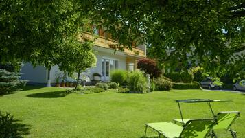 Habitación básica doble, para no fumadores, vista a la montaña | Vista desde la habitación