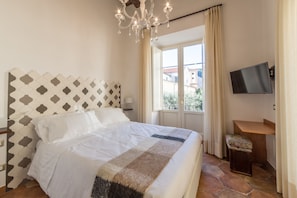 Superior Double Room, City View