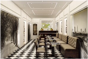 Daily continental breakfast (VND 120000 per person)