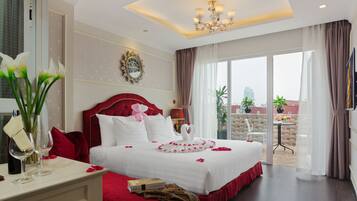 Artículos del minibar gratis y caja de seguridad en la habitación