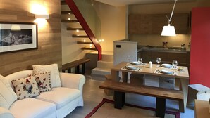 Deluxe Apartment, 2 Bedrooms (9 - Indren) | Living area - Residenza Le Marmotte (Gressoney-la-Trinite)