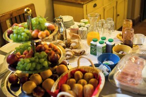 Petit déjeuner buffet