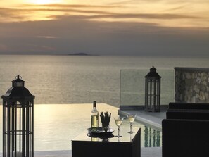 Suite, piscine privée | Terrasse/Patio