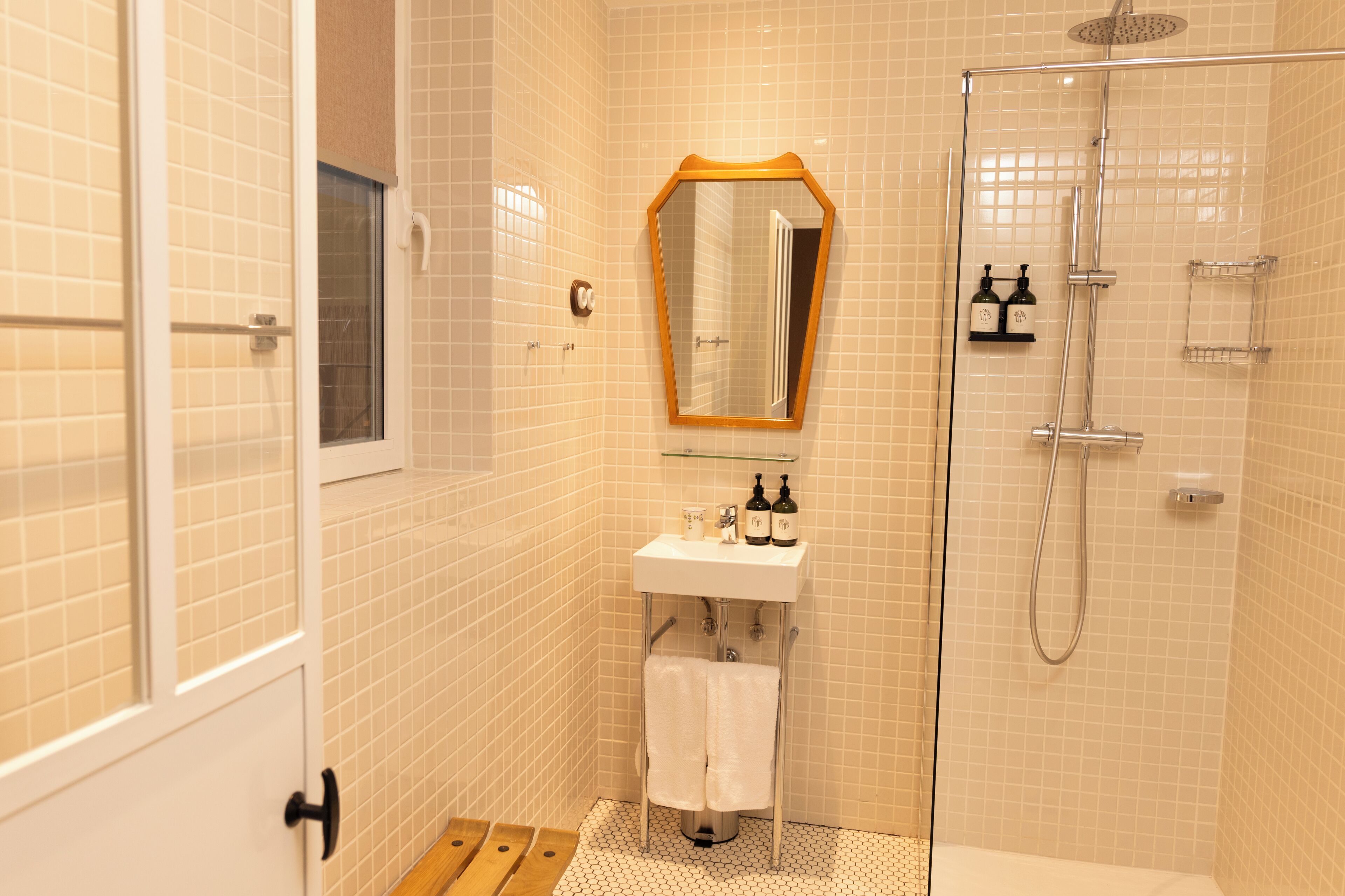 classic room, 1 queen bed | bathroom | shower, free toiletries, hair dryer, towels