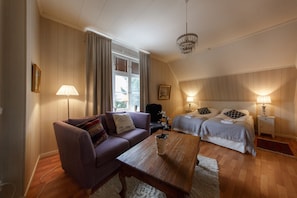 Desk, iron/ironing board, free WiFi, bed sheets