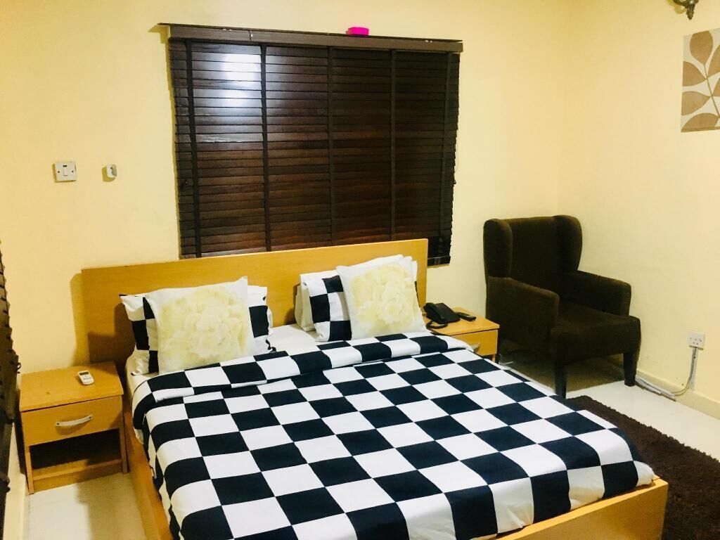 Cofres nos quartos, roupa de cama