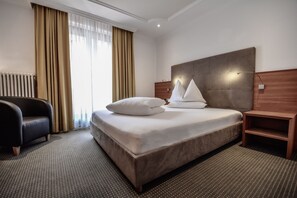 Enkeltrom – superior, 1 soverom | Safe på rommet, individuelt dekorert, lydisolert og wi-fi (inkludert)