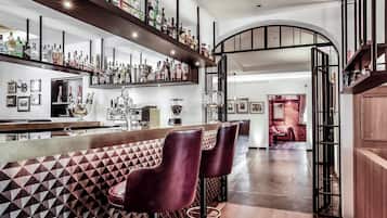 Bar (en la propiedad)