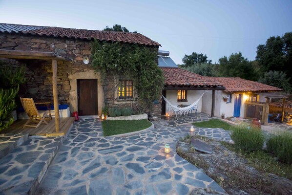 Courtyard view - Moinho do Maneio (Penamacor)