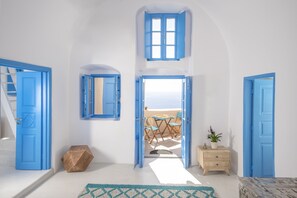 Villa clásica, baño privado, vistas al mar (Anemi Karma House ) | Ropa de cama de alta calidad y edredones de plumas