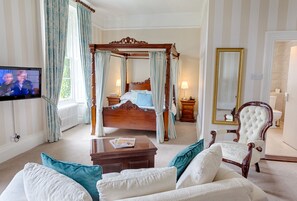 Executive Room, 1 Bedroom, Non Smoking, Garden View | Premium bedding, individually decorated, individually furnished, desk