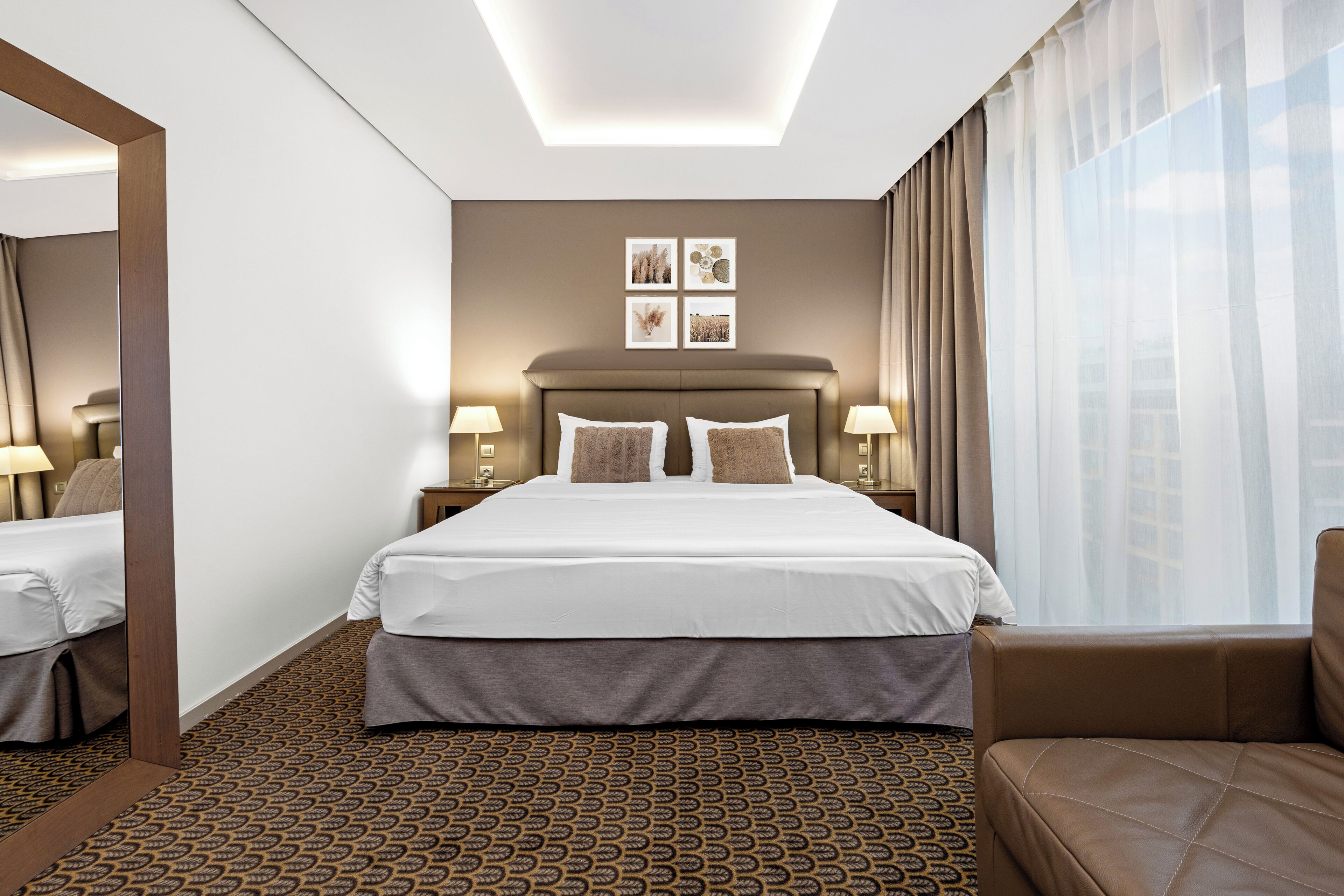 Chambre Exécutive Double ou avec lits jumeaux (with Sofa Bed) | Literie de qualité supérieure, couette en duvet d'oie, minibar