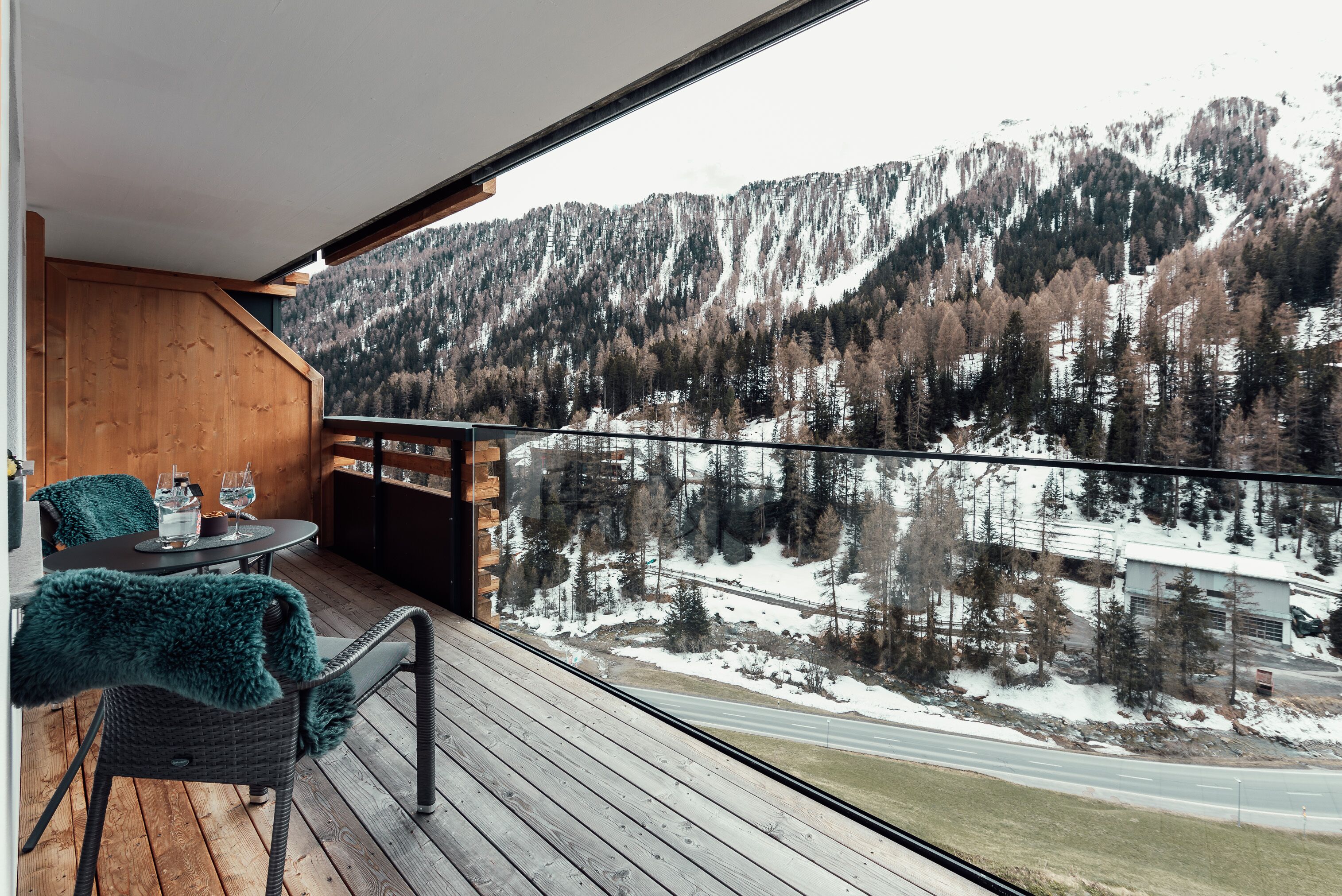 Superior Double Room, Non Smoking, Valley View (Alpine) | Pemandangan dari bilik