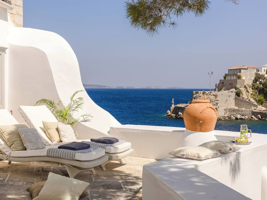 Hydrea Suite with Sea View Private Balcony | Terrace/patio