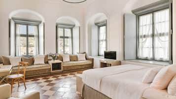 Suite, Sea View (Master) | 1 bedroom, in-room safe, free WiFi, bed sheets