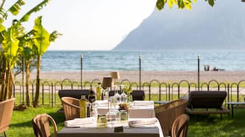 Café da manhã, almoço e jantar