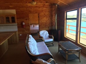 Superior Bungalow | Premium bedding, free WiFi - Patagonia Acres (Chile Chico)