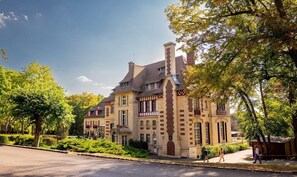 Exterior - Chateau de la Tour (Gouvieux)