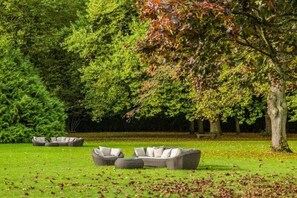 Property grounds - Chateau de la Tour (Gouvieux)