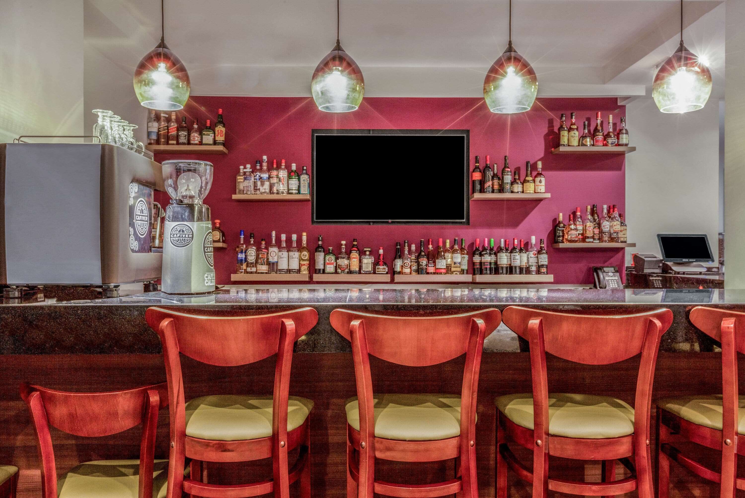 Bar (en la propiedad)