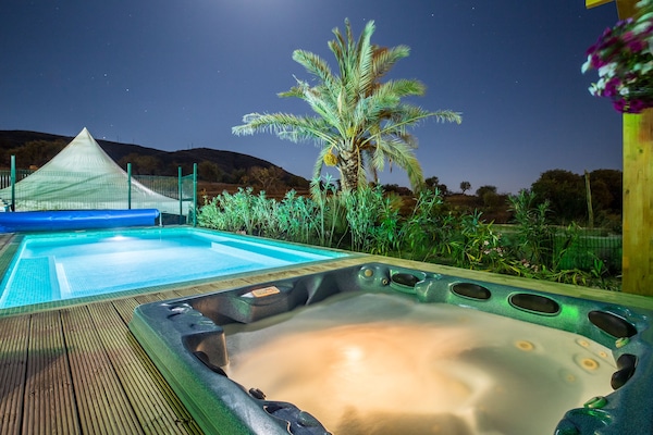 Outdoor pool, pool loungers