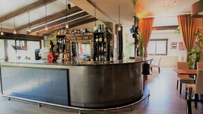 Bar (en la propiedad)