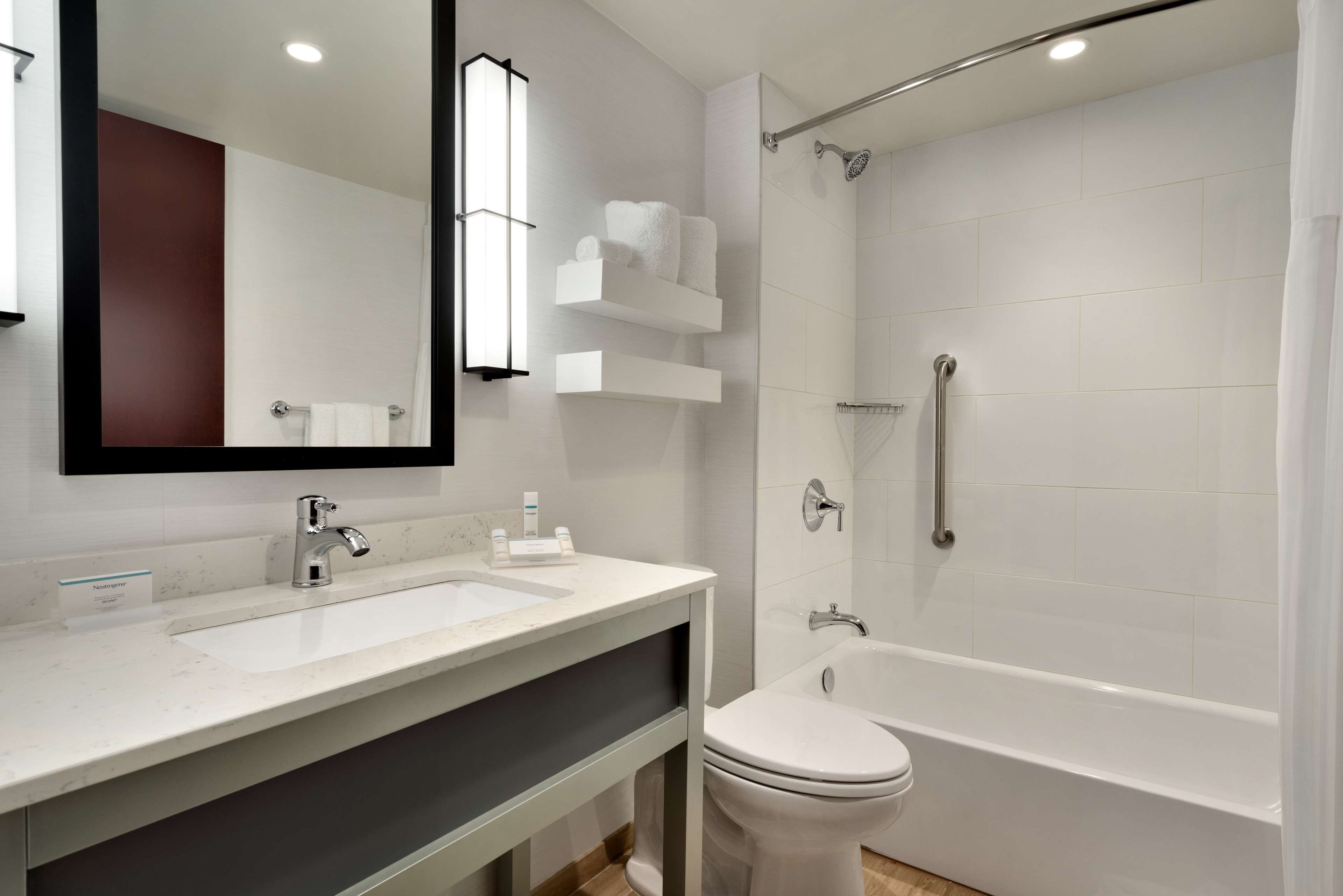 Photo - Hilton Garden Inn New York Times Square South