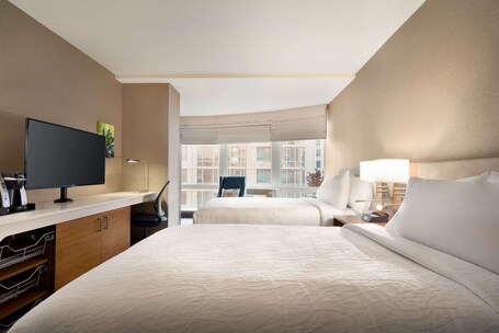 Hilton Garden Inn New York Times Square South - Image 4