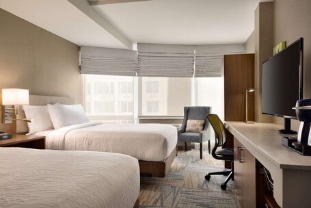 Hilton Garden Inn New York Times Square South - Image 11