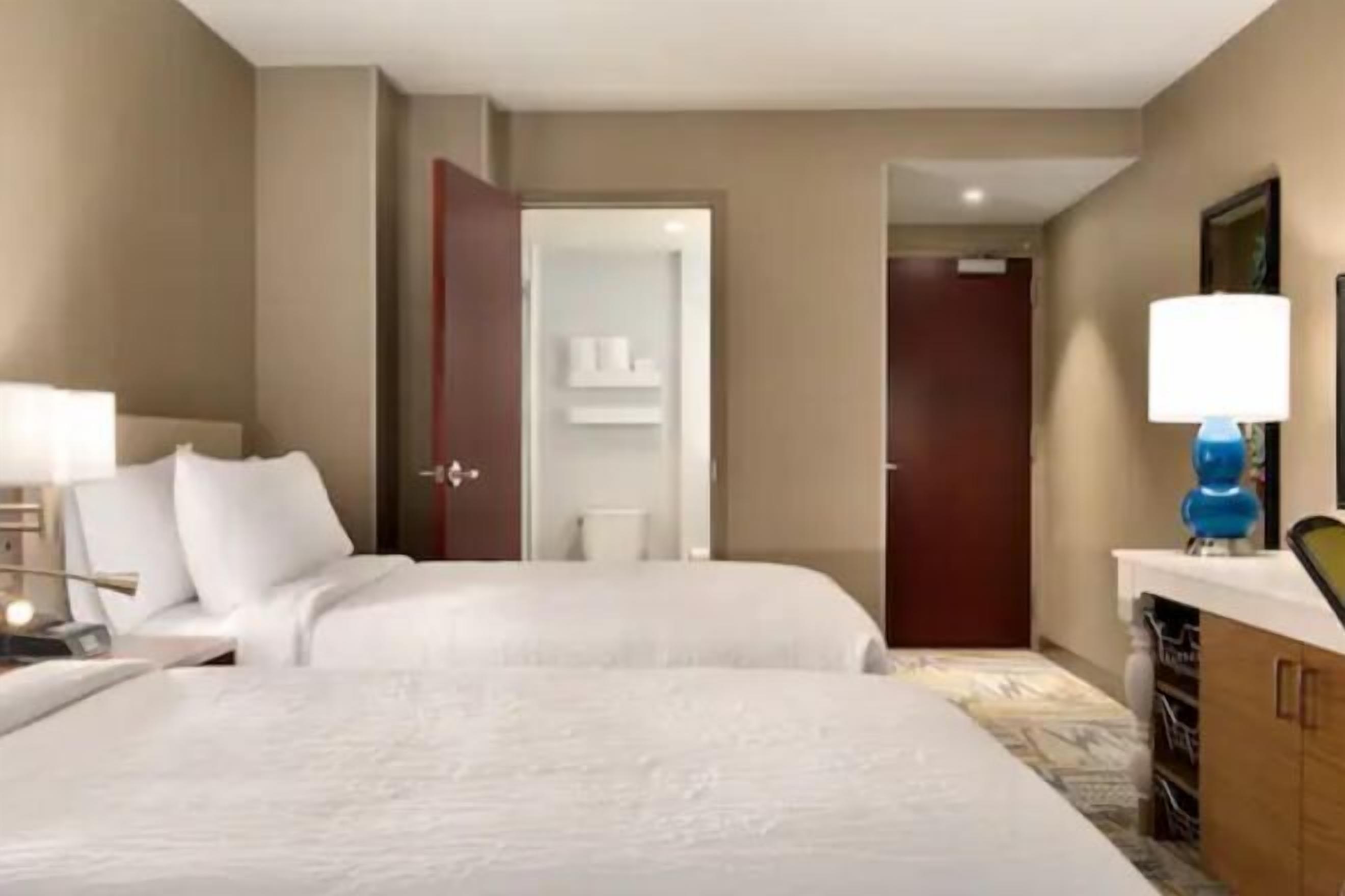 Cofres nos quartos, individualmente decorados