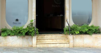 Hotel Jau