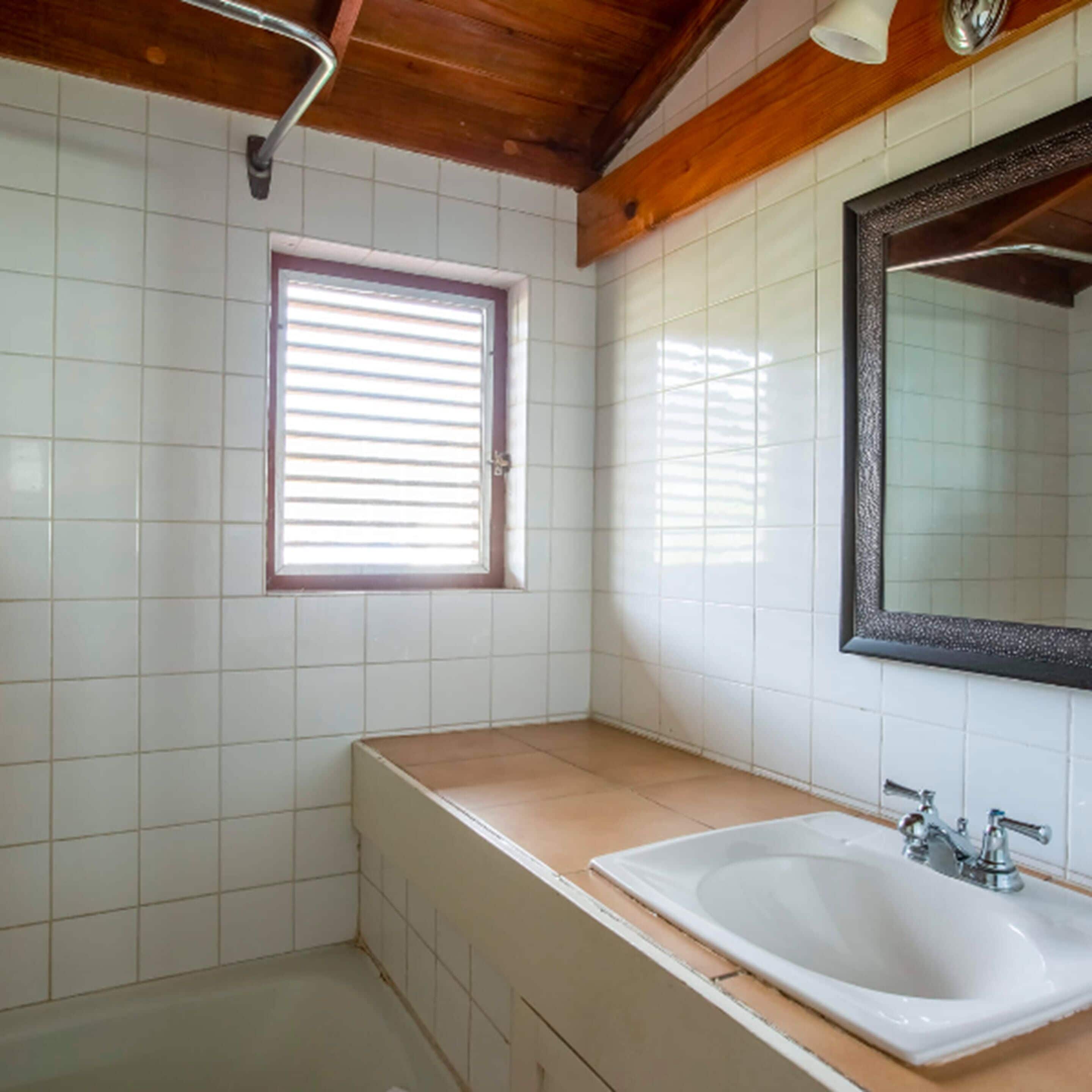 superior condo, 2 bedrooms, garden view | bathroom | shower, free toiletries, hair dryer, towels