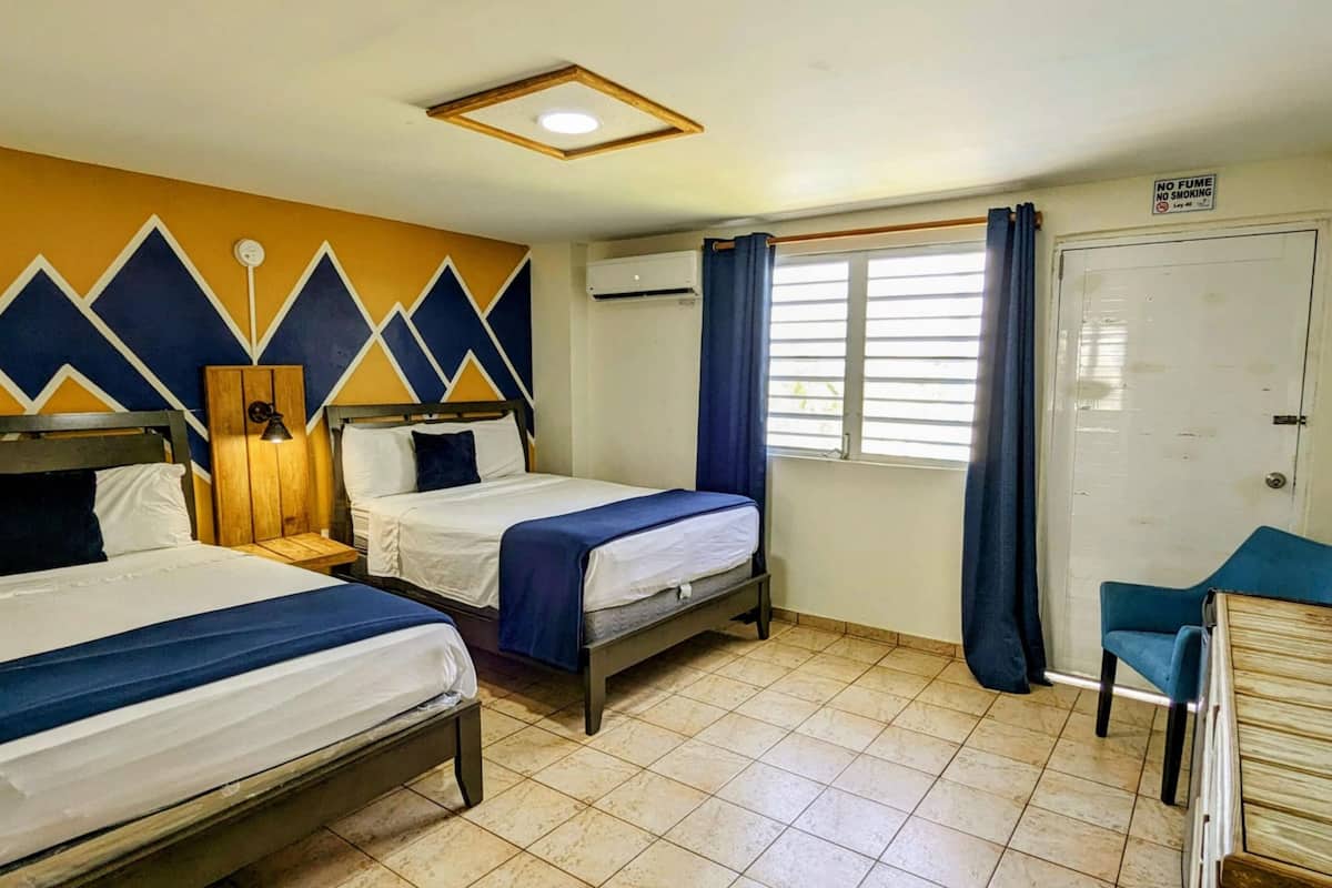 basic quadruple room, balcony | 1 bedroom, desk, iron/ironing board, free wifi