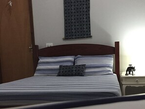 Minibar, Zimmersafe, kostenloses WLAN