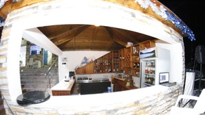 Unclassified image, 5 of 45, button - South Beach Hotel (Paraiso)