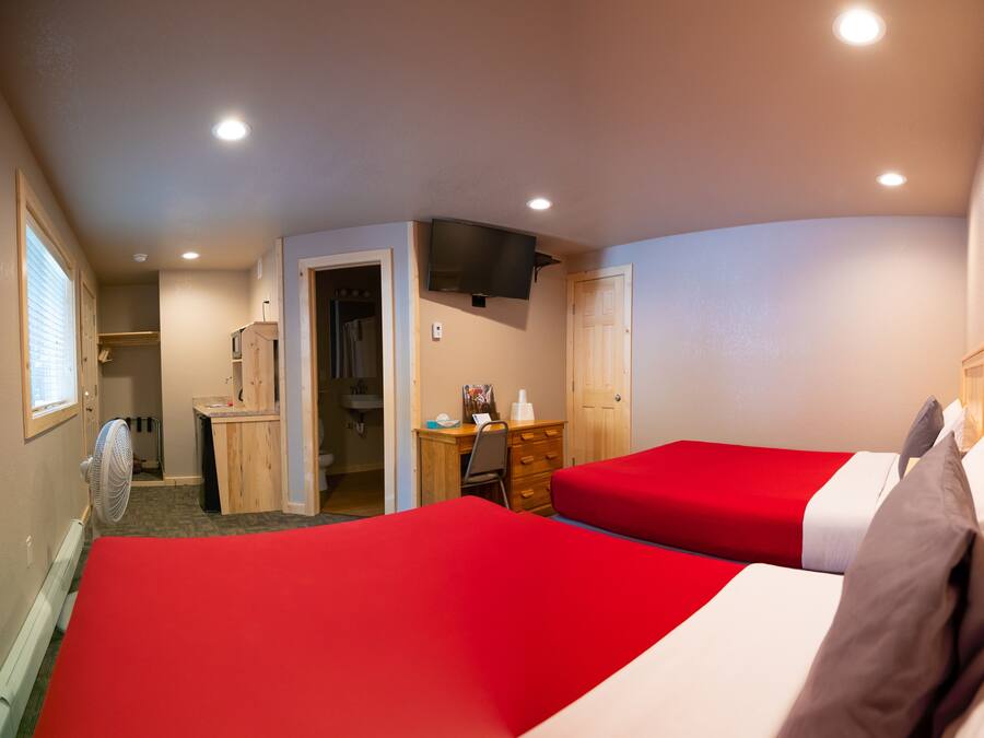 Tweepersoonskamer, voor 1 persoon | Een bureau, gratis kabelinternet, beddengoed