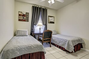 Individually decorated, laptop workspace, iron/ironing board, free WiFi