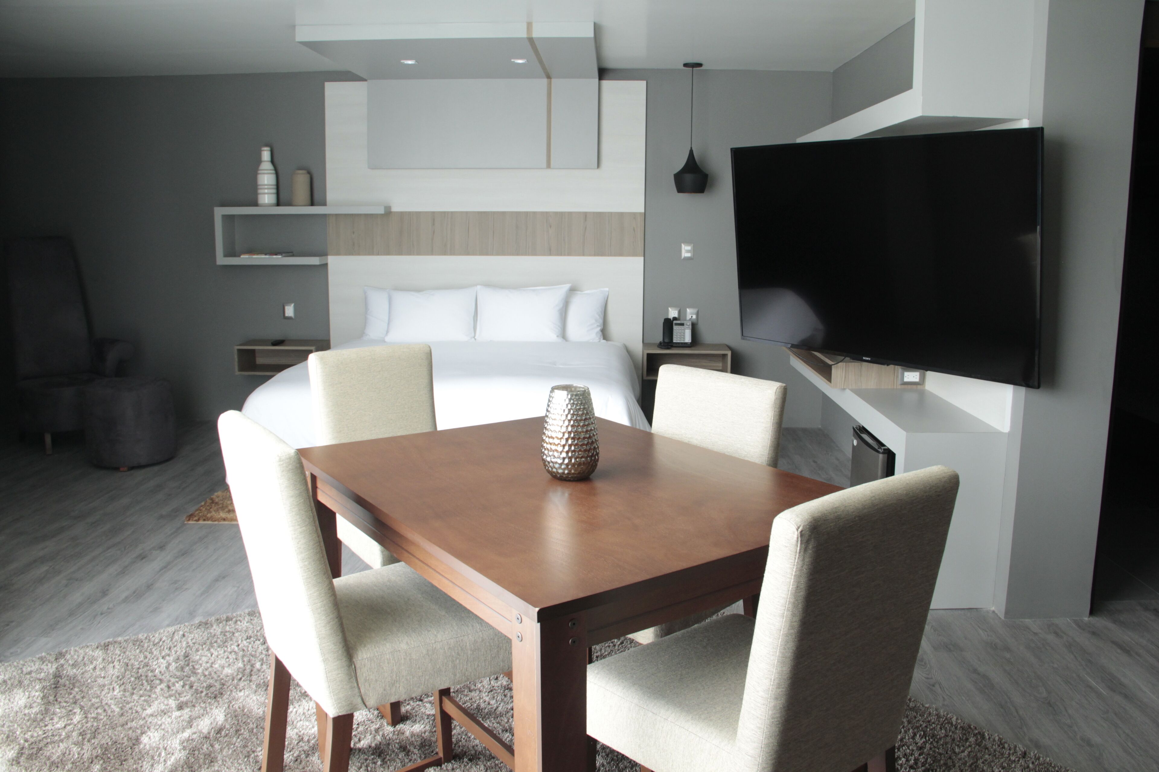 junior suite, 1 king bed, city view | 1 bedroom, in-room safe, iron/ironing board, free wifi