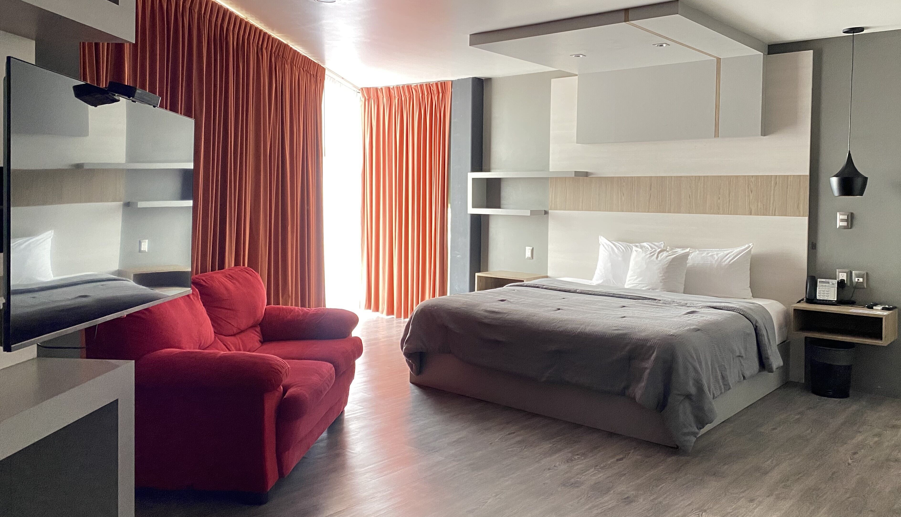 Junior Suite, 1 King Bed, City View | In-room safe, iron/ironing board, free WiFi, bed sheets