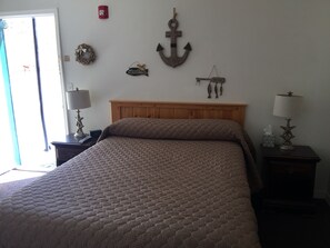 Standard Room, 1 Bedroom, Accessible, Ground Floor | Courtyard view