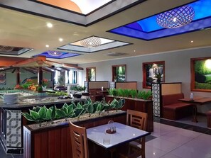 Free daily continental breakfast - Masurina Lodge (Alotau)